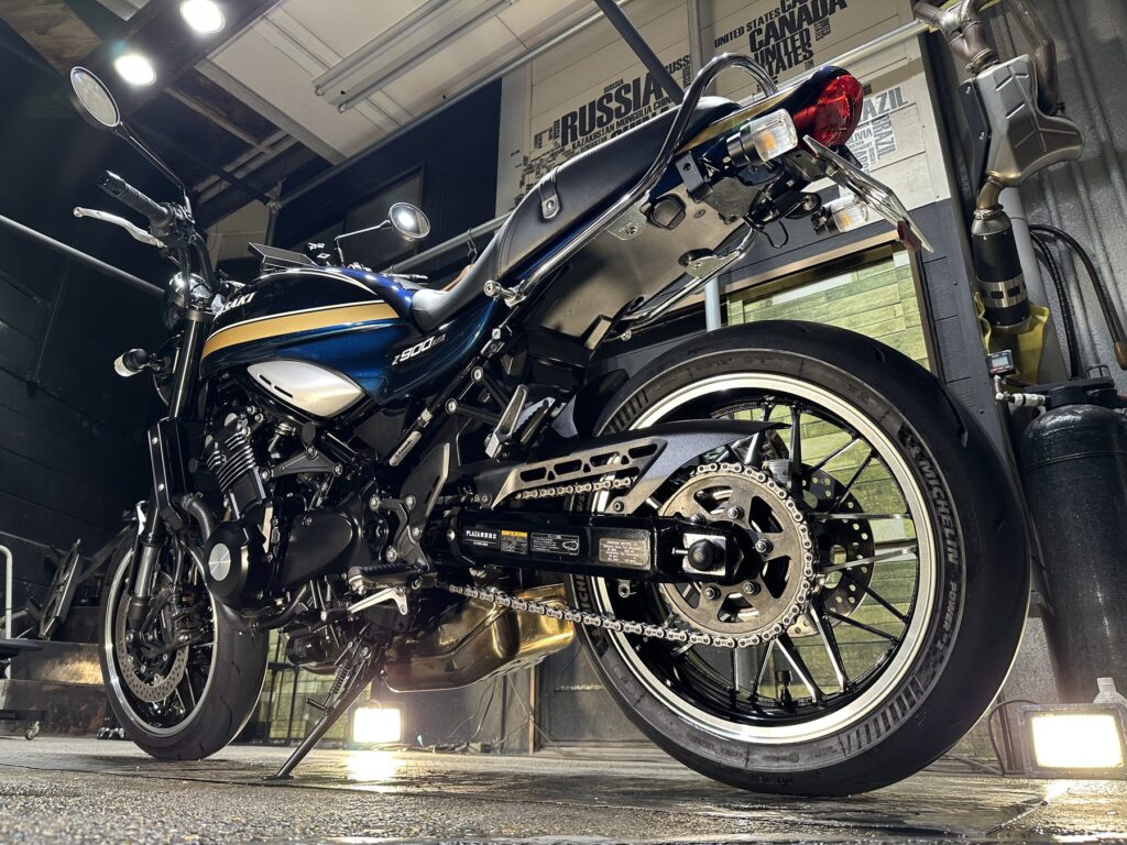 Z900RS後方の施工後全景